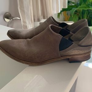 FREE PEOPLE Grey Booties - Sz 10